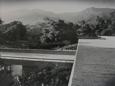 Julius Shulman - Residence of Warren Tremain, Montecito, CA (Richard Neutra, Architect) Julius Shulman - Residence of Warren Tremain, Montecito, CA (Richard Neutra, Architect)