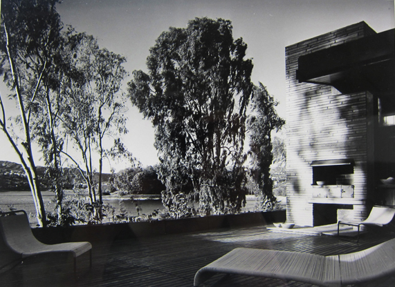 Julius Shulman - Residence David Sokol Overlooking Silver Lake, Los Angeles (Richard J. Neutra, Architect) Julius Shulman - Residence David Sokol Overlooking Silver Lake, Los Angeles (Richard J. Neutra, Architect)