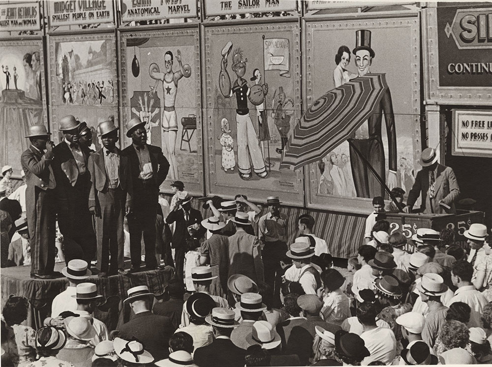 Kenneth Heilbron - Ringling Bros. and Barnum & Bailey Circus, Rockford, Il (Black Minstrels in front of Crowd, Figural Circus Tarps)