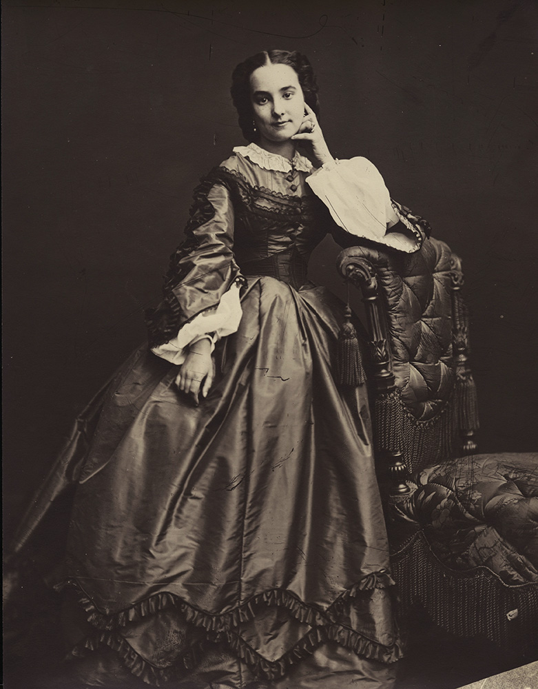 Pierre-Louis Pierson - Portrait of a Woman (Circle of Duc d'Aumale) Pierre-Louis Pierson - Portrait of a Woman (Circle of Duc d'Aumale)
