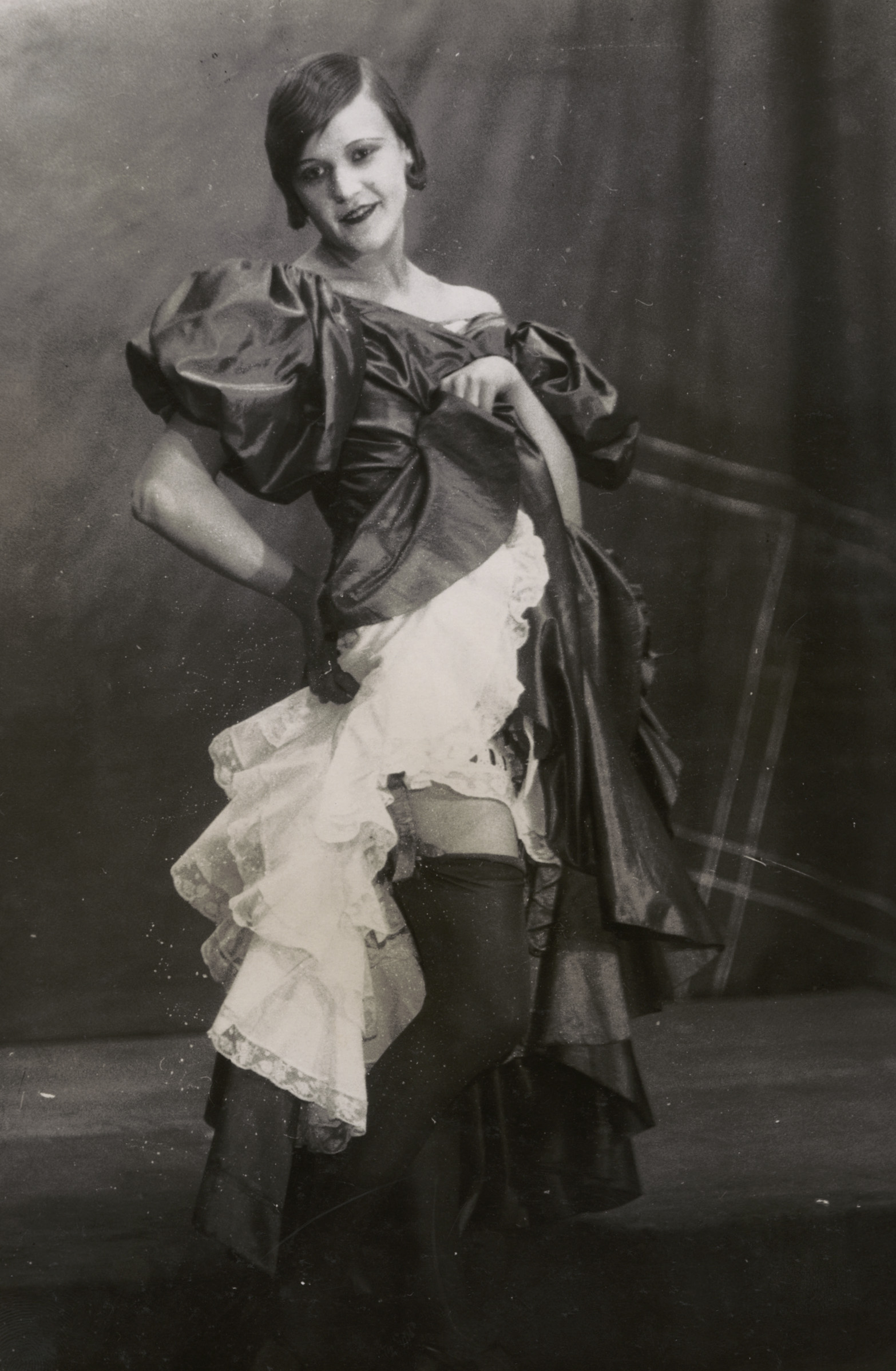 Germaine Krull - French Cancan Germaine Krull - French Cancan