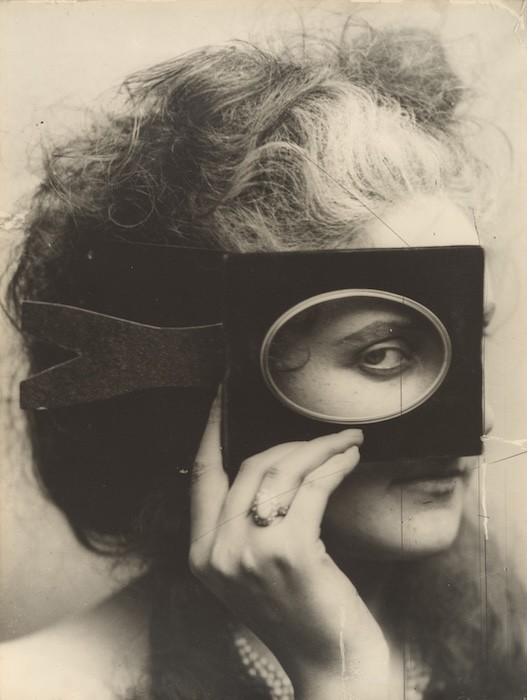Pierre-Louis Pierson, Scherzo di Follia (The Countess of Castiglione), circa 1863, France. Gelatin silver print, enlargement printed circa 1930 by Braun & Cie. (Photo courtesy of Casa Museo Molinario Colombari)